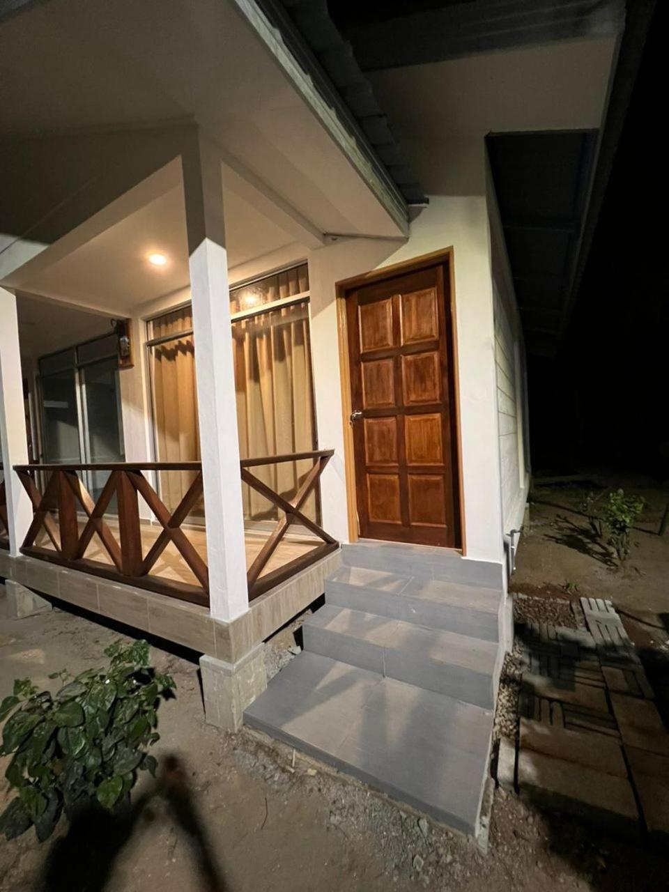 Отель Dumba Bay Tioman Kampung Genting Экстерьер фото