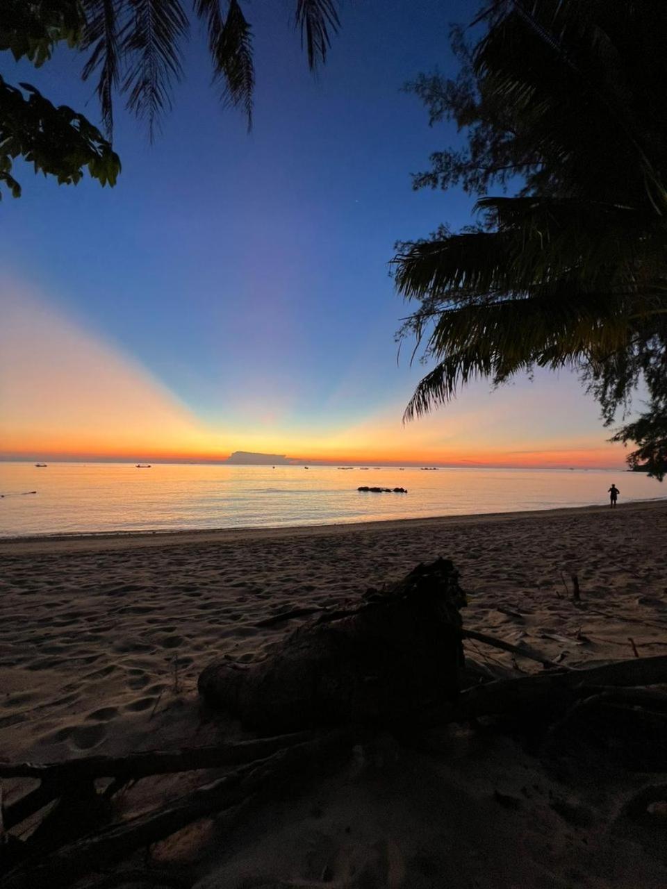 Отель Dumba Bay Tioman Kampung Genting Экстерьер фото