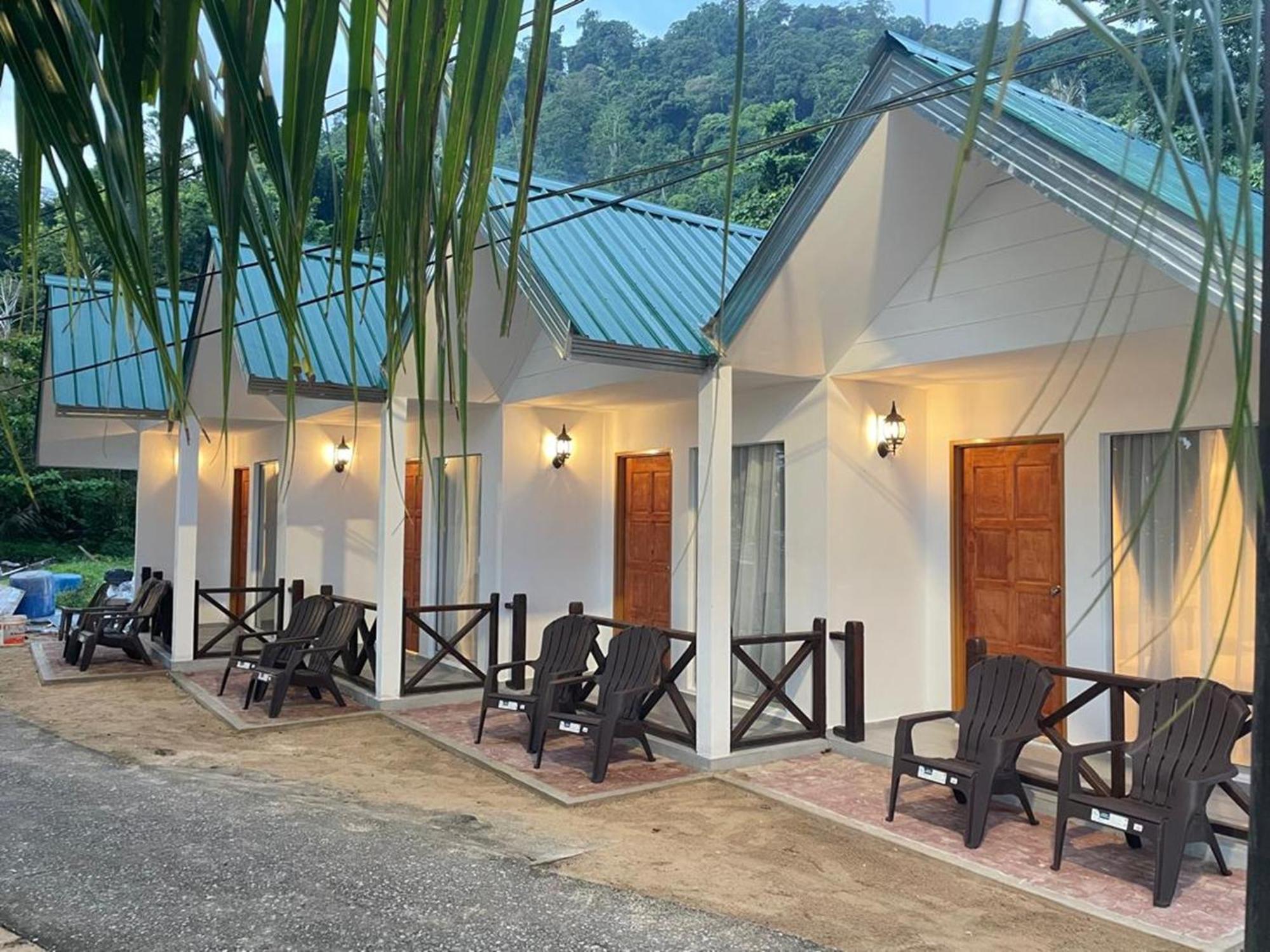 Отель Dumba Bay Tioman Kampung Genting Экстерьер фото